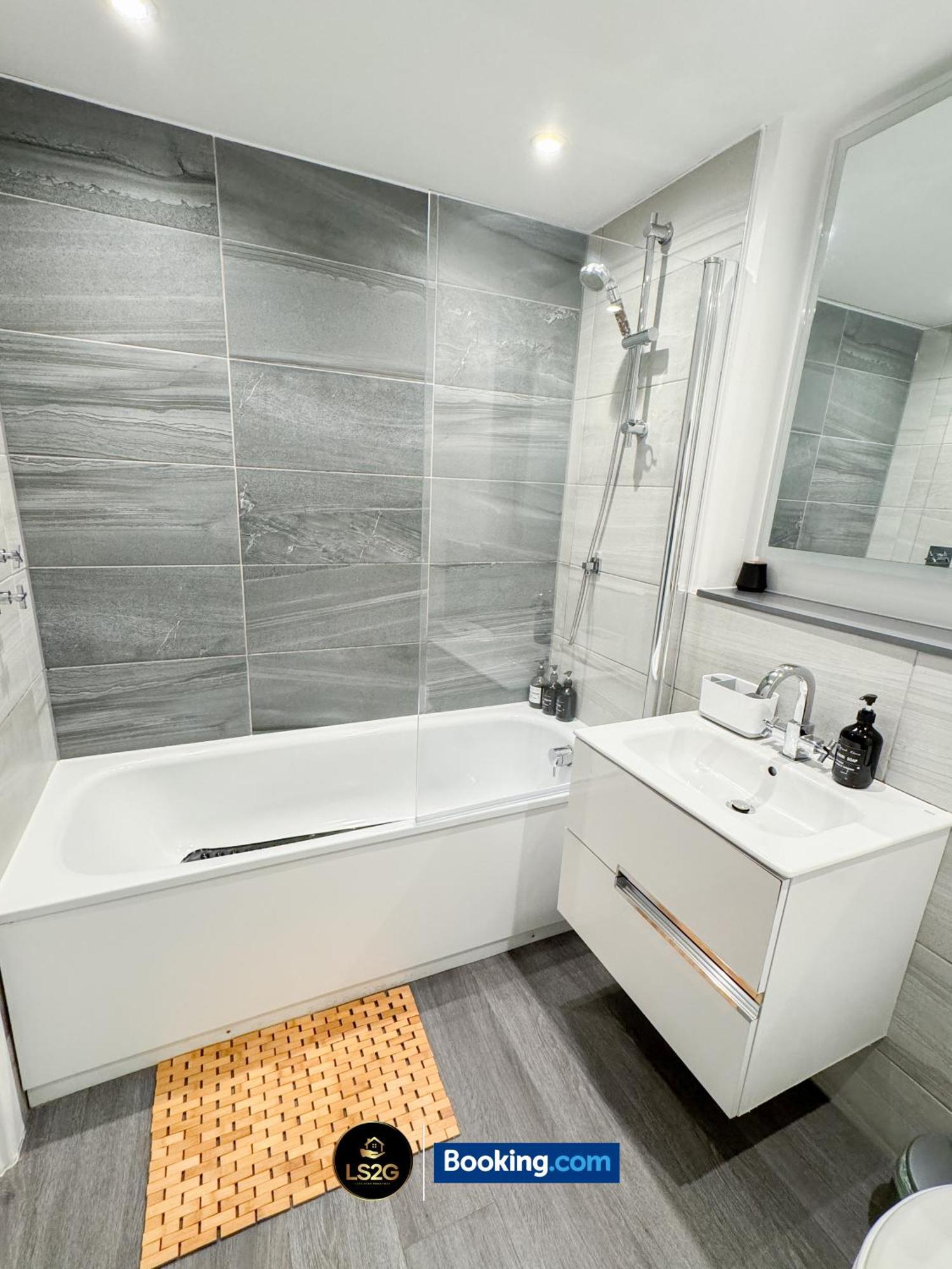 Cosy 1 Bedroom By Ls2g Short Lets & Serviced Greater With Free Wifi Apartment